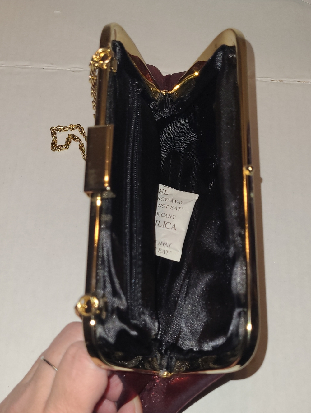 Elegant Burgundy Evening Clutch with Gold Chain - Picture 11 of 13
